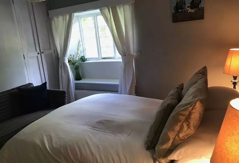 住宿加早餐  The Tower Inn