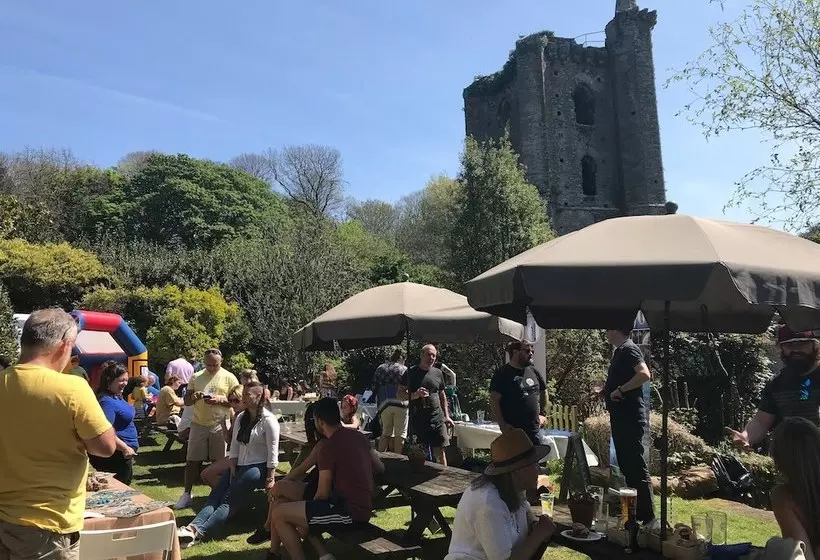 住宿加早餐  The Tower Inn