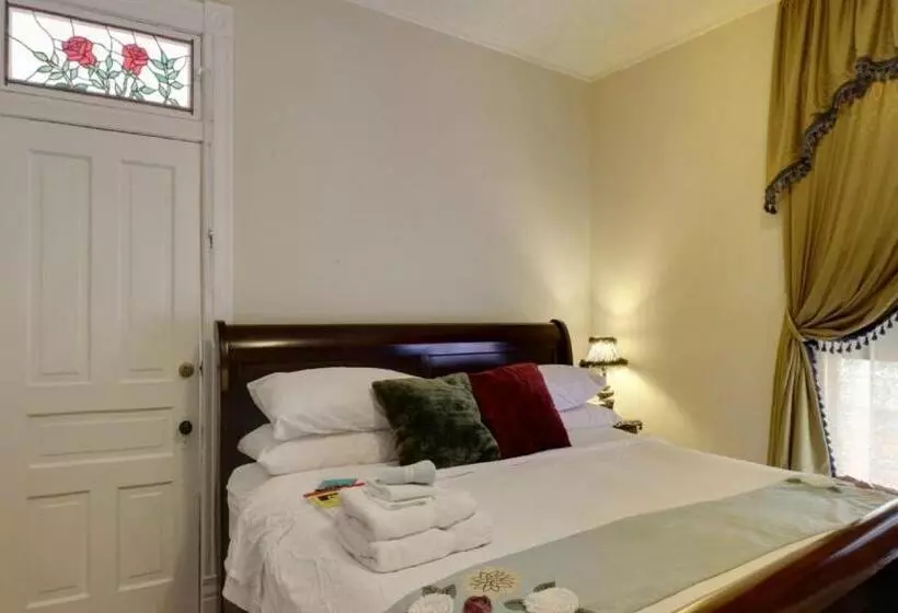 Garden House Bed And Breakfast