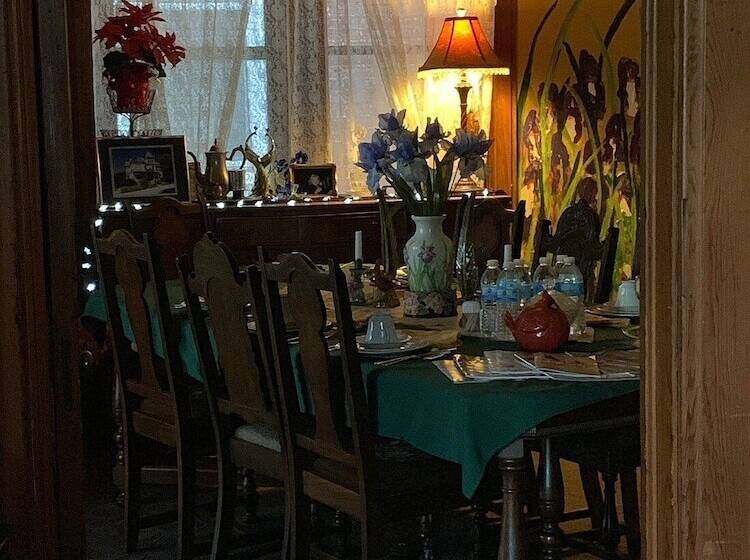 Garden House Bed And Breakfast