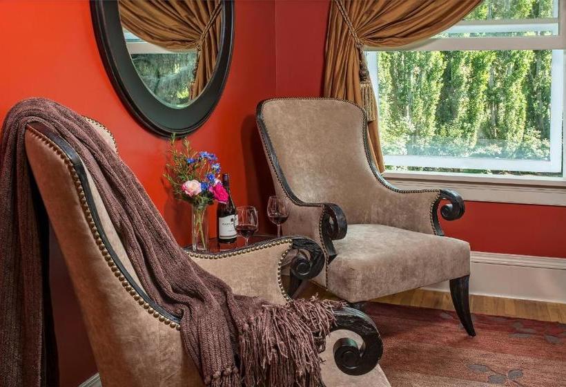 The Gibson Mansion Bed And Breakfast