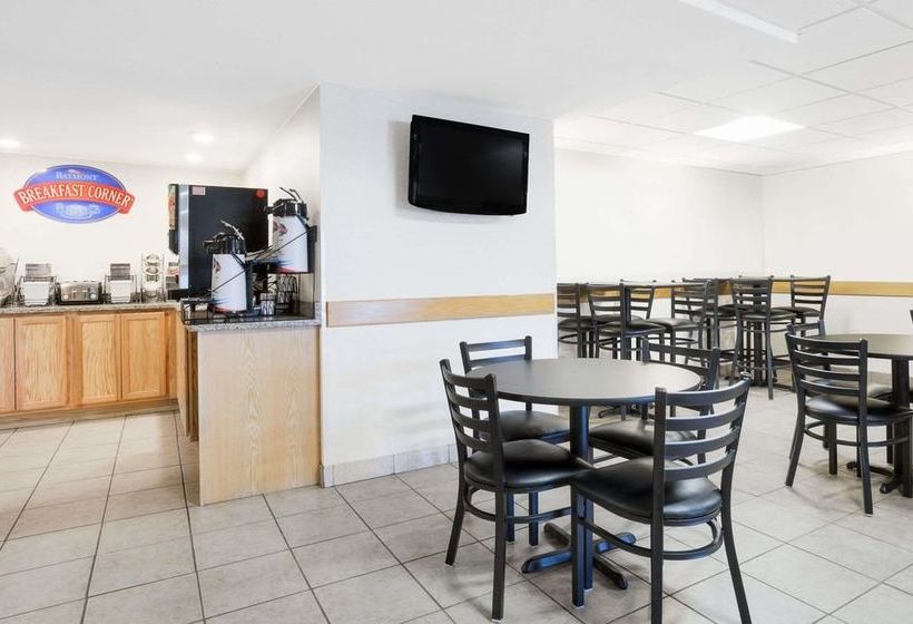 Отель Baymont By Wyndham Essex Burlington Area