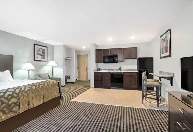 Отель Baymont By Wyndham Essex Burlington Area