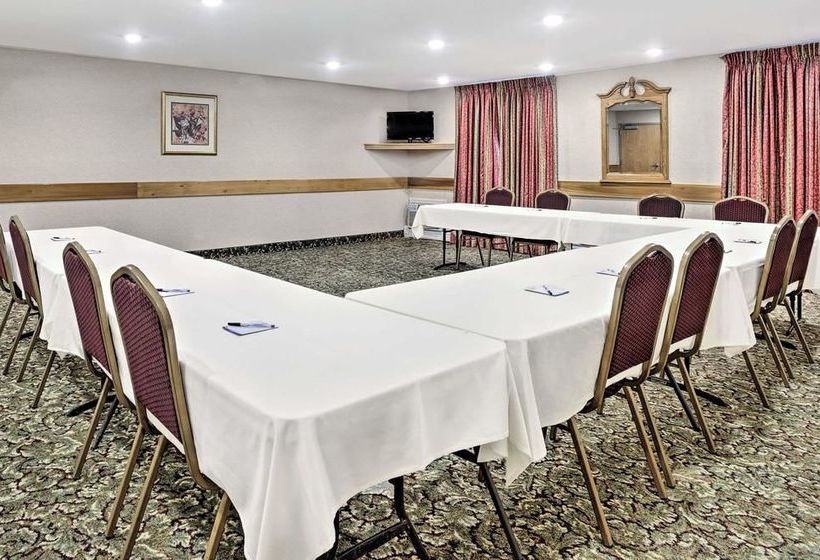 Отель Baymont By Wyndham Essex Burlington Area