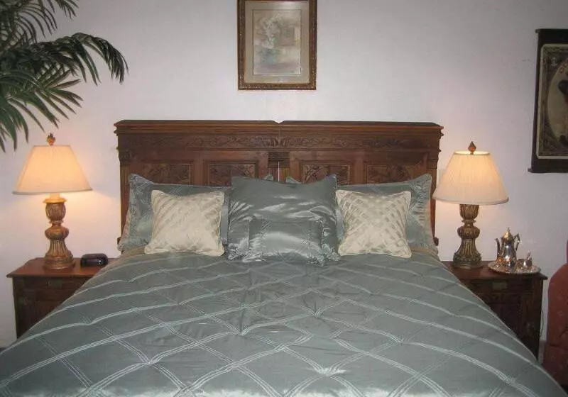 Отель Chantico Inn