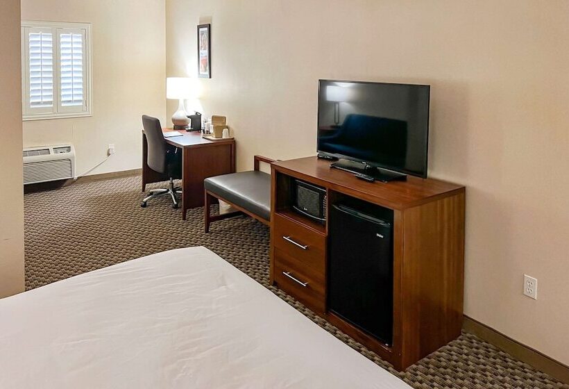 فندق Comfort Inn & Suites Thatcher   Safford