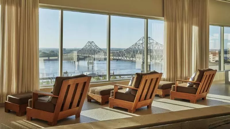 Отель Four Seasons  St Louis