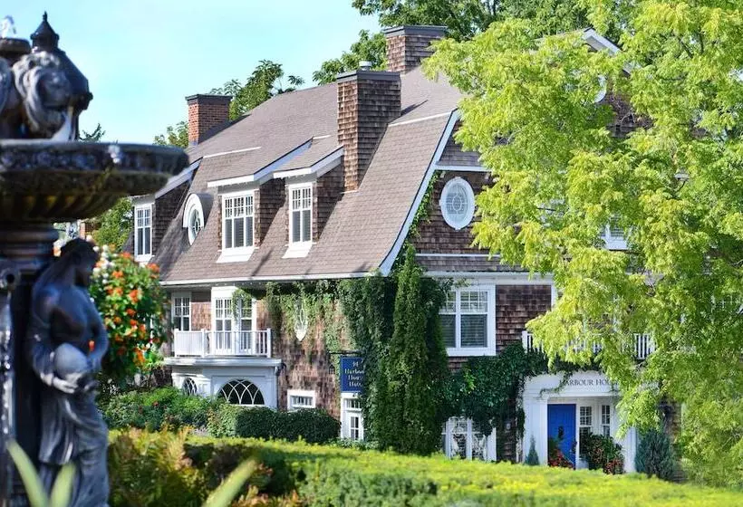 Hotel Harbour House
