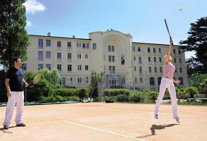 هتل Hôtel Morgat Le Grand Hôtel De La Mer