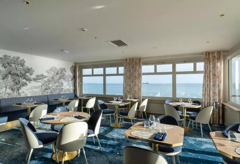 هتل Hôtel Morgat Le Grand Hôtel De La Mer