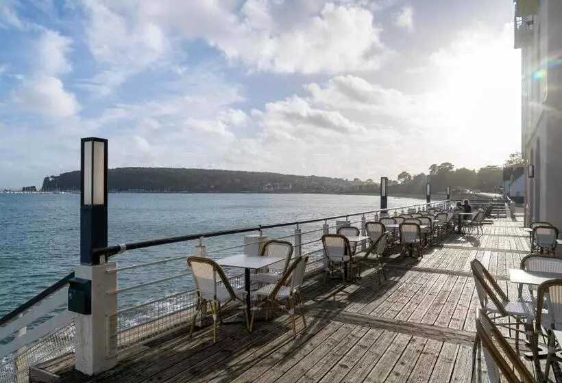 هتل Hôtel Morgat Le Grand Hôtel De La Mer