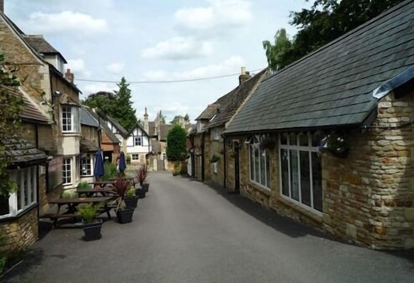 فندق The Kings Arms Inn