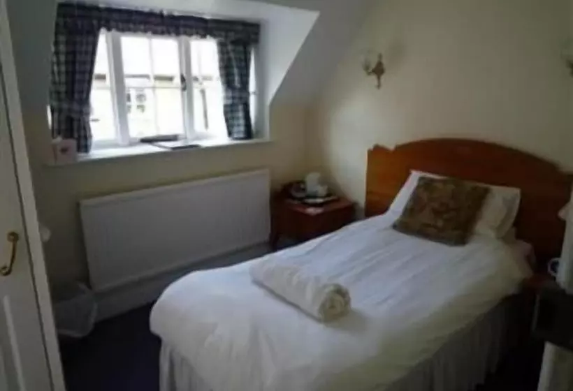 בית מלון כפרי The Kings Arms Inn