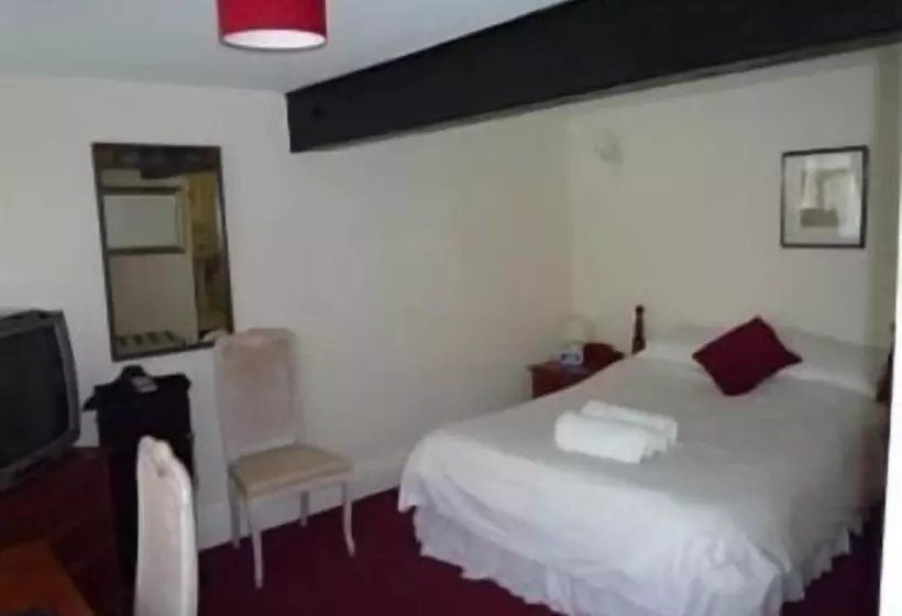 בית מלון כפרי The Kings Arms Inn