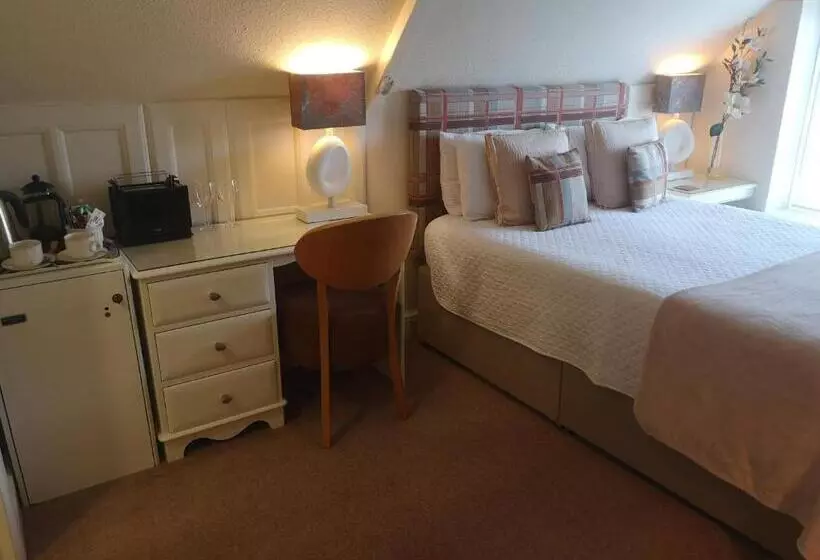 Пансион Higher Faugan Parc