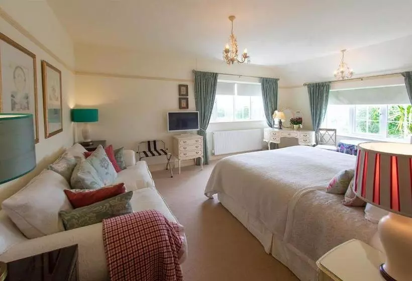 Пансион Higher Faugan Parc