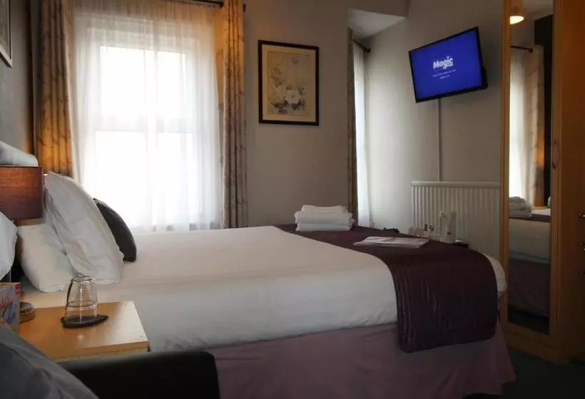 ペンション Taunton House