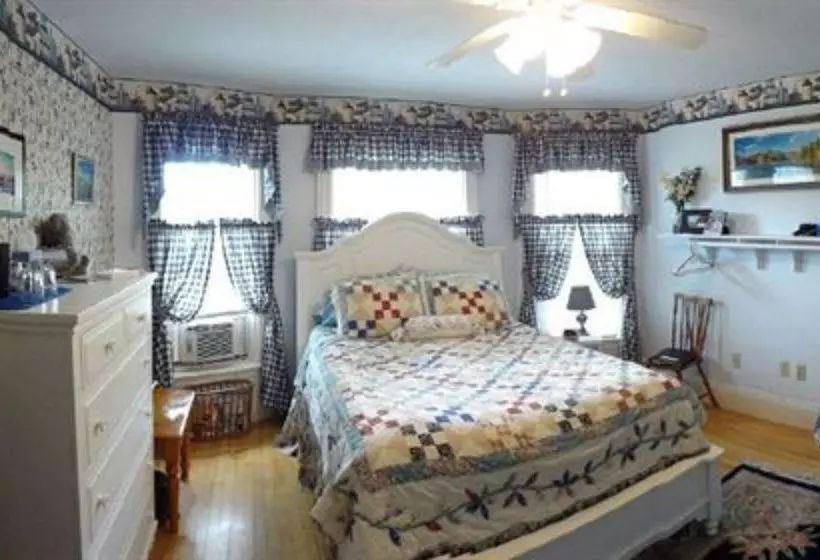 The Young House Bed And Breakfast