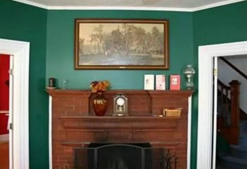 The Young House Bed And Breakfast