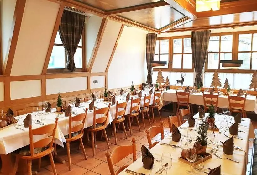 Retkeilymaja Gasthof Hirsch