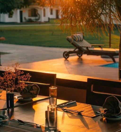 هتل Aya Sophia Villa Garden