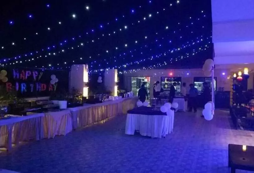 Hotelli Chinmaye Inn