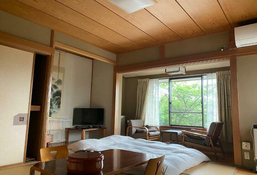 هتل کپسول Kinkaku Onsen 金閣莊 Private Onsen Reservation For Free