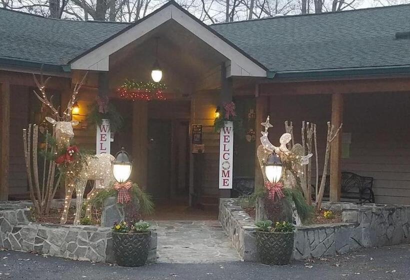 호텔 Halesford Harbour Resort   Smith Mountain Lake