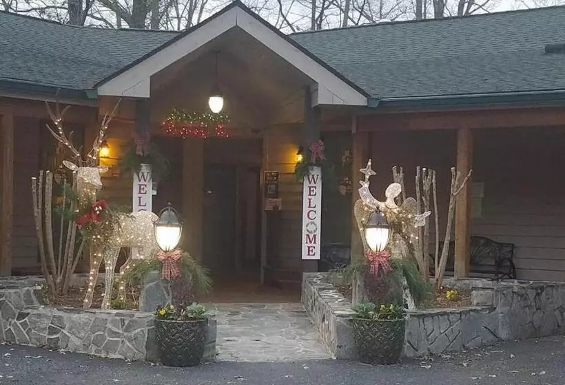 Hotelli Halesford Harbour Resort   Smith Mountain Lake