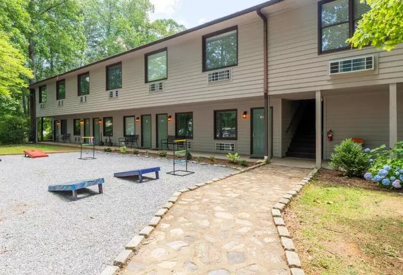 Hotelli Halesford Harbour Resort   Smith Mountain Lake