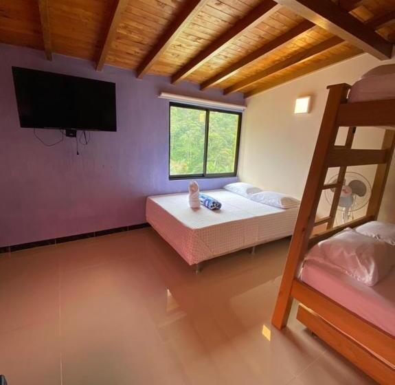 בית מלון כפרי Hostería Blanco Y Negro