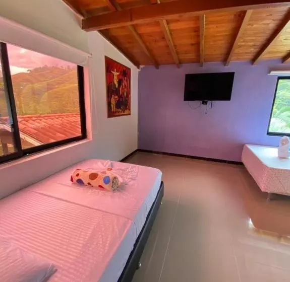 ホテル Hostería Blanco Y Negro