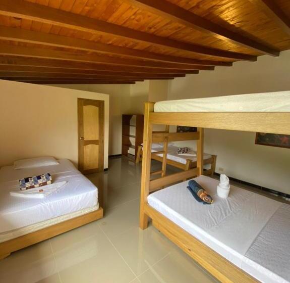 בית מלון כפרי Hostería Blanco Y Negro