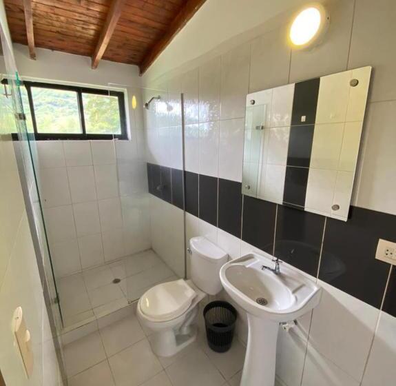 בית מלון כפרי Hostería Blanco Y Negro