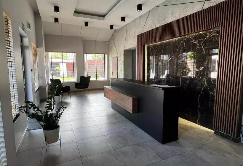 Hotelli I Restauracja „kristal”