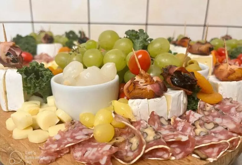 Hotelli I Restauracja „kristal”