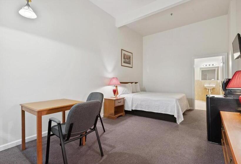 Мотель Edison Motor Lodge