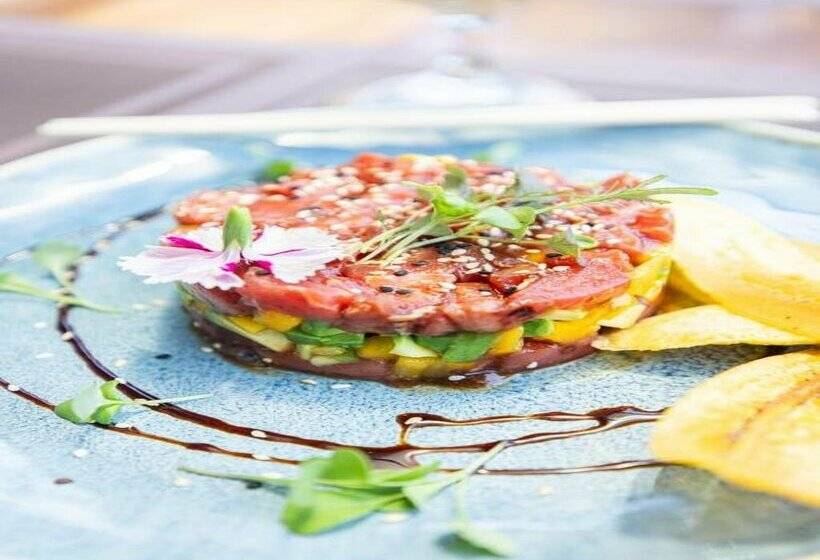 Paradise Bay Hotel Boutique