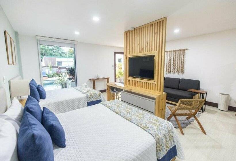 Paradise Bay Hotel Boutique