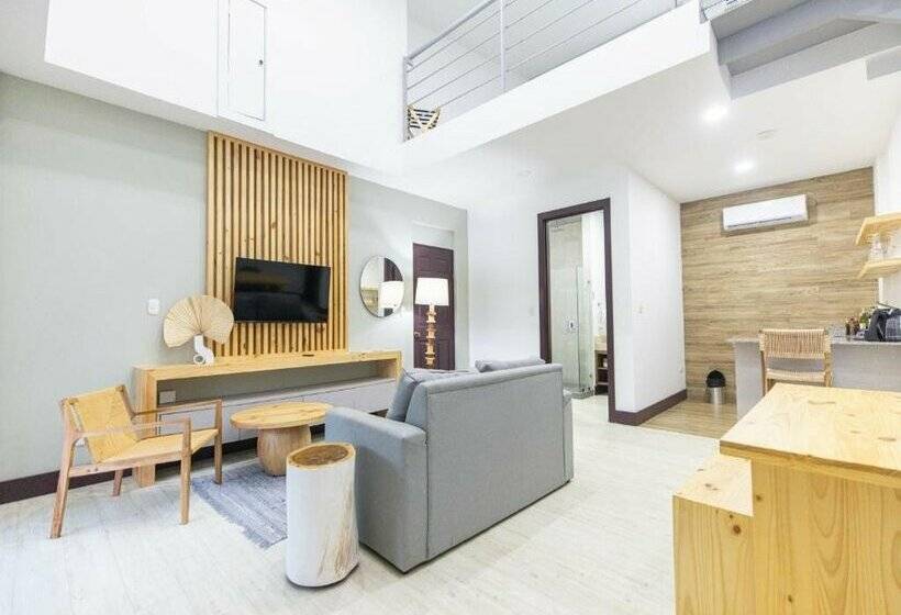 Paradise Bay Hotel Boutique