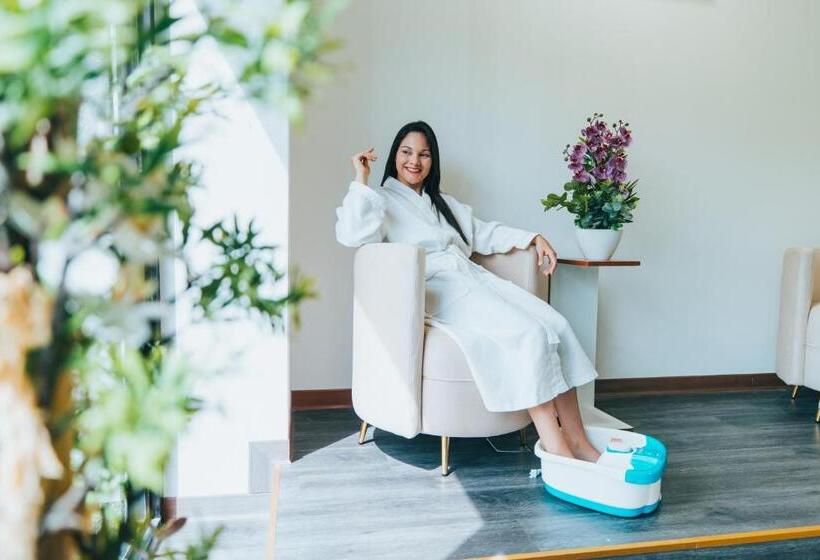 Paradise Bay Hotel Boutique