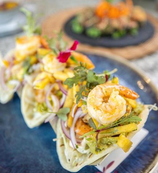 Paradise Bay Hotel Boutique