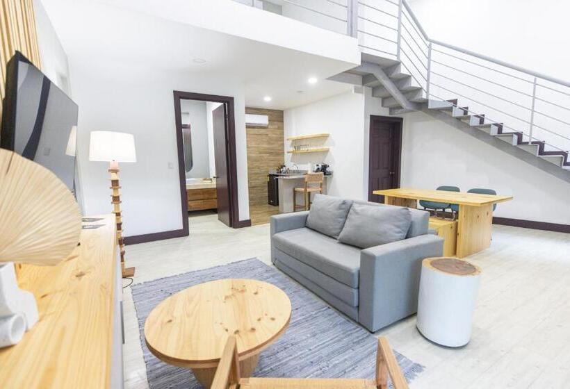 Paradise Bay Hotel Boutique