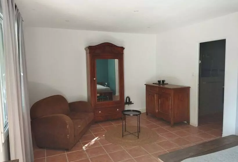 ペンション Aur Blan   Chambres Le Somail