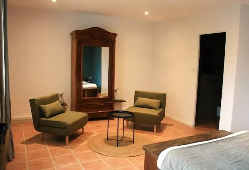 ペンション Aur Blan   Chambres Le Somail