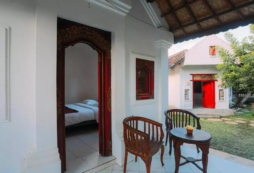 Majatalo Rumah Paros & Gallery