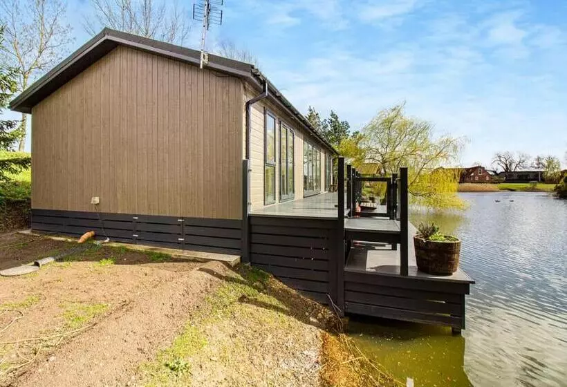 リゾートホテル Camper Uk Leisure Park