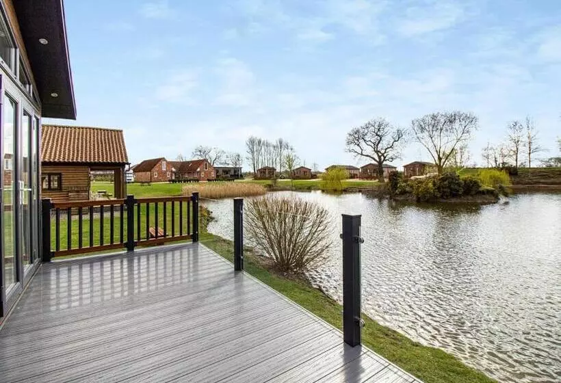 リゾートホテル Camper Uk Leisure Park