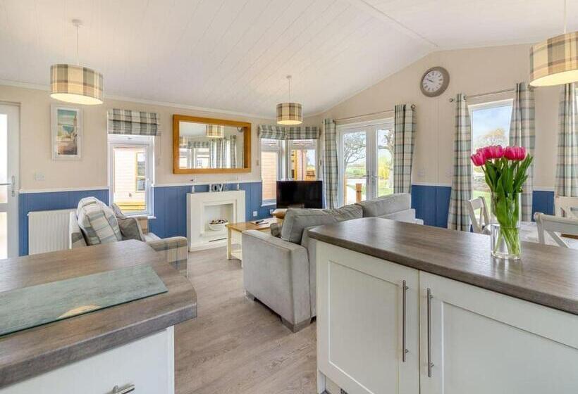 リゾートホテル Camper Uk Leisure Park