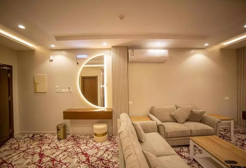 منتصف البيعة للشقق المخدومة